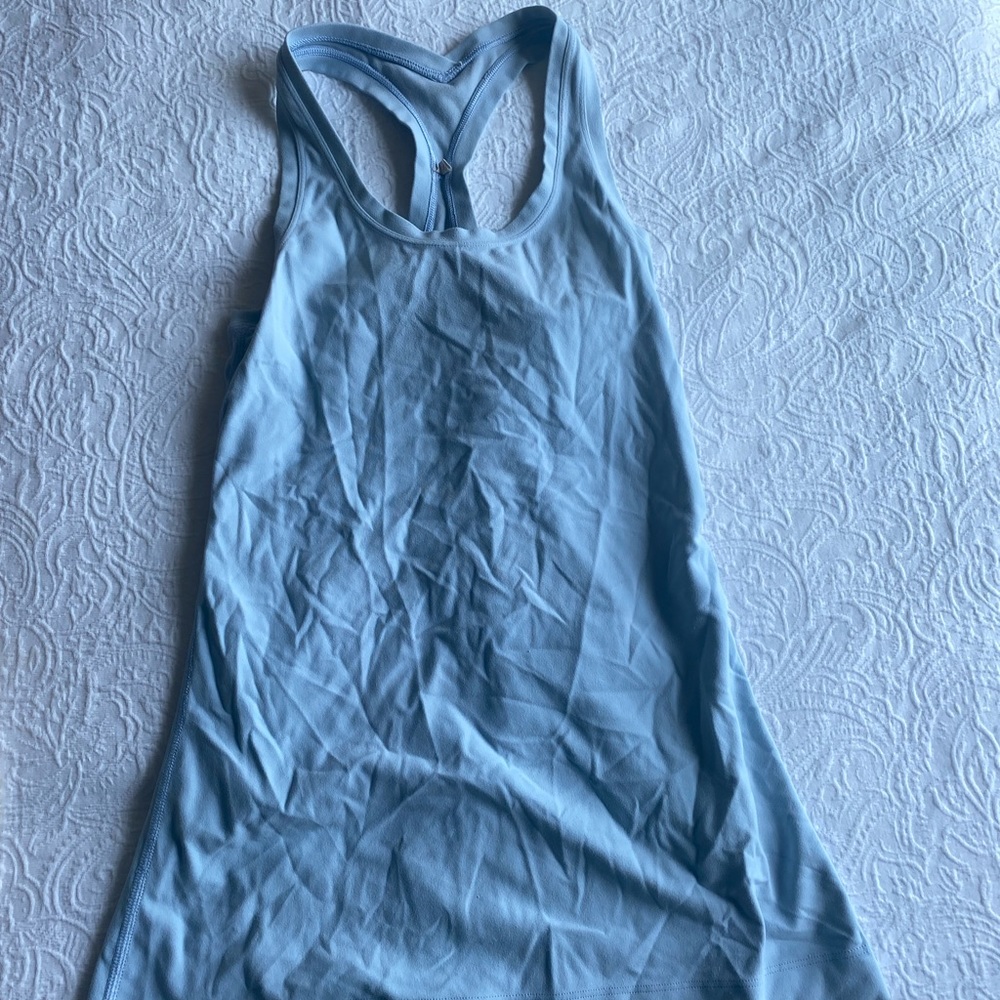 Lululemon top